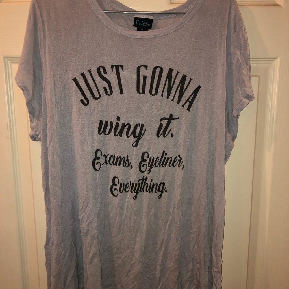 Gray graphic tee